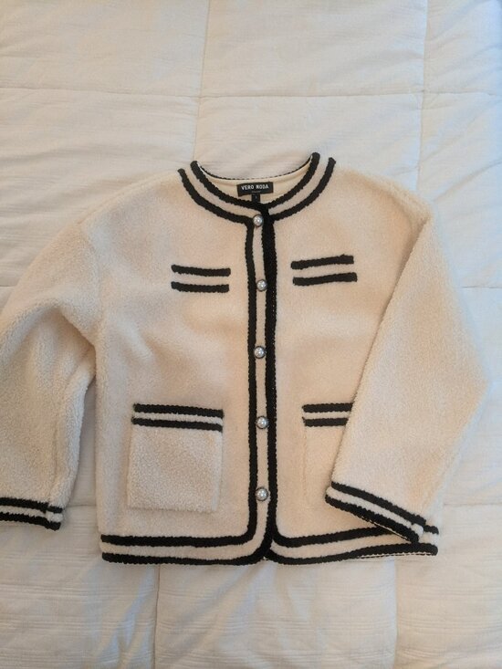 Vero Moda Jackets & Blazers - Vero Moda Sherpa Jacket – Women’s Small – Cream/Black Contrast